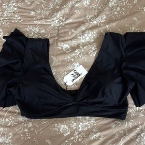 Black Ruffled Sleeve Top